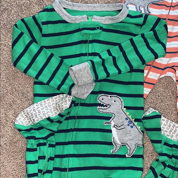 Carter’s PJ 18 month bundle - Picture 4 of 4